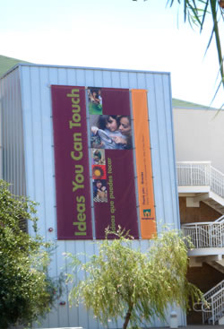 marketing campaign for a museum: outdoor banner